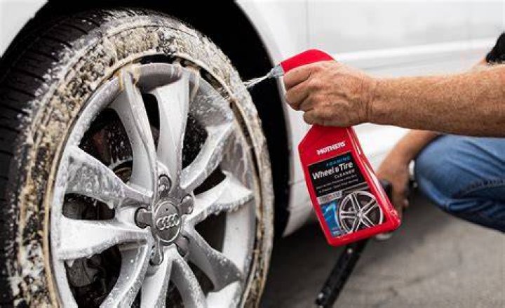 How do you clean car tires?